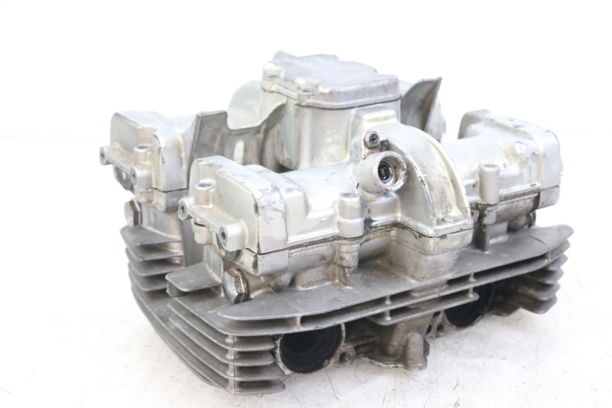 photo de CABEÇOTE SUZUKI GSX E 250 (1982 - 1983) - Detalhe da peça