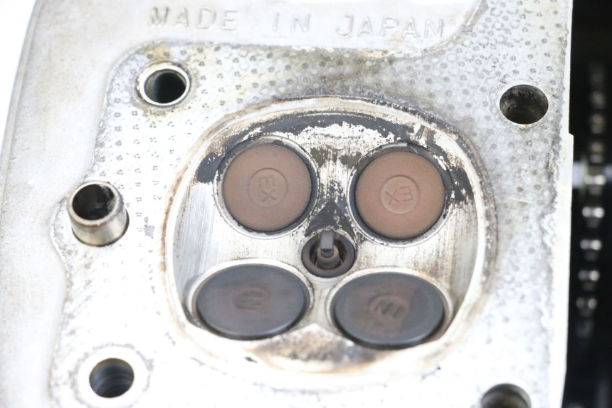 photo de CABEÇOTE SUZUKI GSX E 250 (1982 - 1983) - Peça verificada