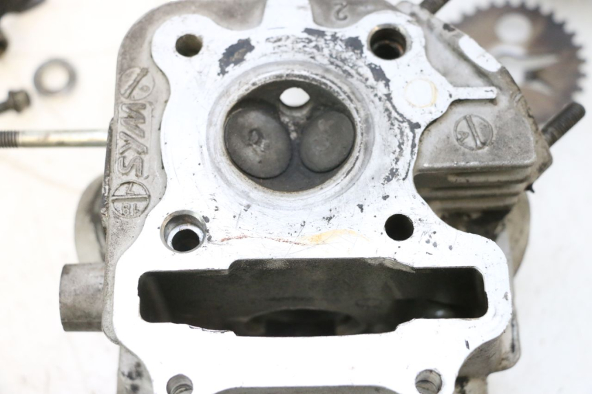 photo de CABEÇOTE SYM JET 14 4T 50 (2018 - 2022) - Detalhes característicos