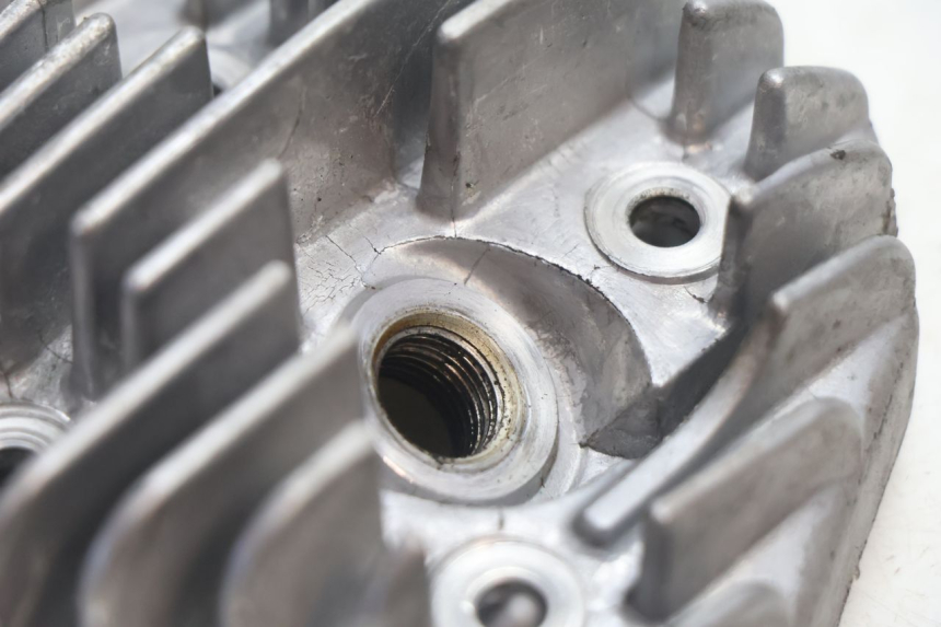 photo de CABEÇOTE PEUGEOT KISBEE 2T 50 (2018 - 2022) - Detalhe da peça