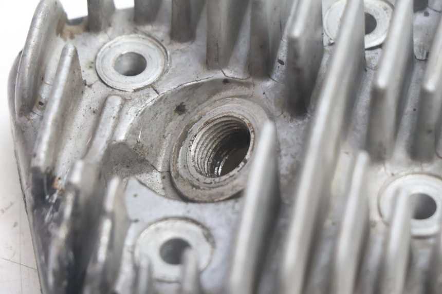 photo de CABEÇOTE PEUGEOT KISBEE 2T 50 (2010 - 2017) - Detalhe da peça