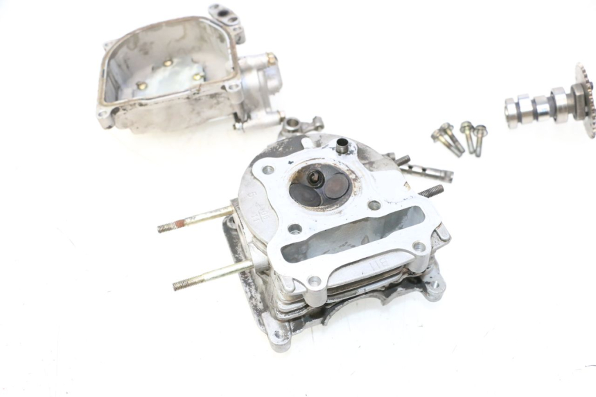photo de CABEÇOTE PEUGEOT KISBEE 4T 50 (2010 - 2017) - Vista de perto