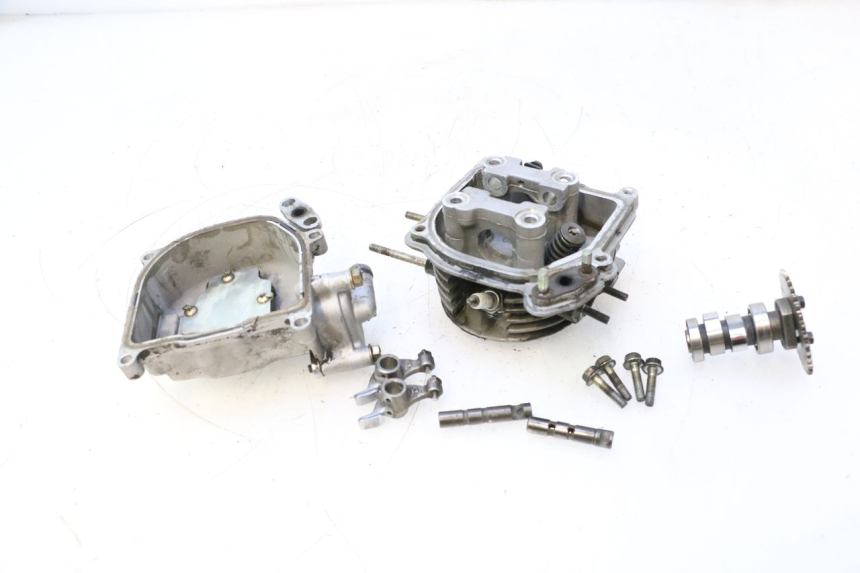 photo de CABEÇOTE PEUGEOT KISBEE 4T 50 (2010 - 2017) - Inspeção visual