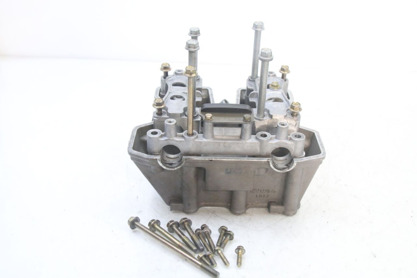 photo de CABEÇOTE KYMCO XCITING 500 (2007 - 2010) - Pontos de fixação