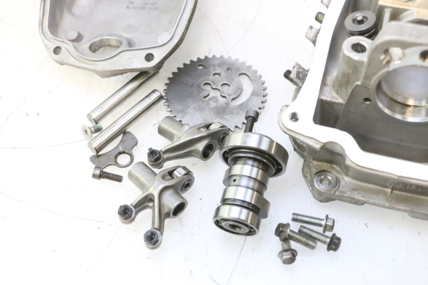 photo de CABEÇOTE PIAGGIO LIBERTY IGET S 125 (2016 - 2020) - Pontos de fixação