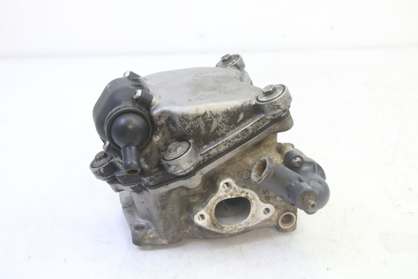 photo de CABEÇOTE PIAGGIO MP3 LT 300 (2010 - 2016) - Detalhes característicos