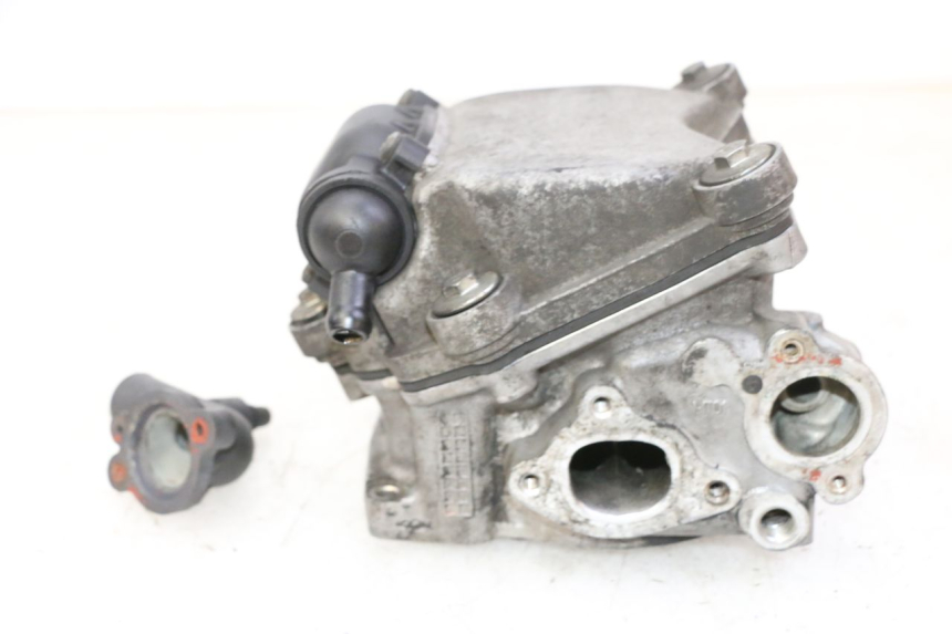 photo de CABEÇOTE PIAGGIO MP3 RL 250 (2006 - 2010) - Outro ângulo de visão