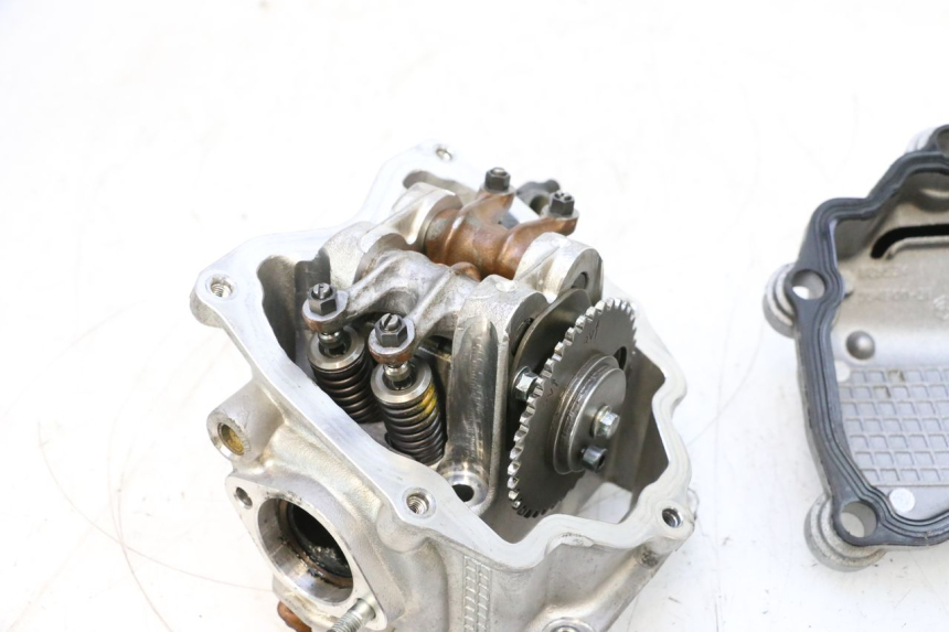 photo de CABEÇOTE PIAGGIO MP3 125 (2006 - 2014) - Vista geral