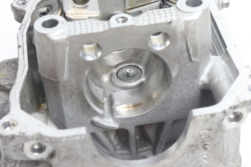 photo de CABEÇOTE YAMAHA N-MAX NMAX 125 (2021 - 2024) - Inspeção visual