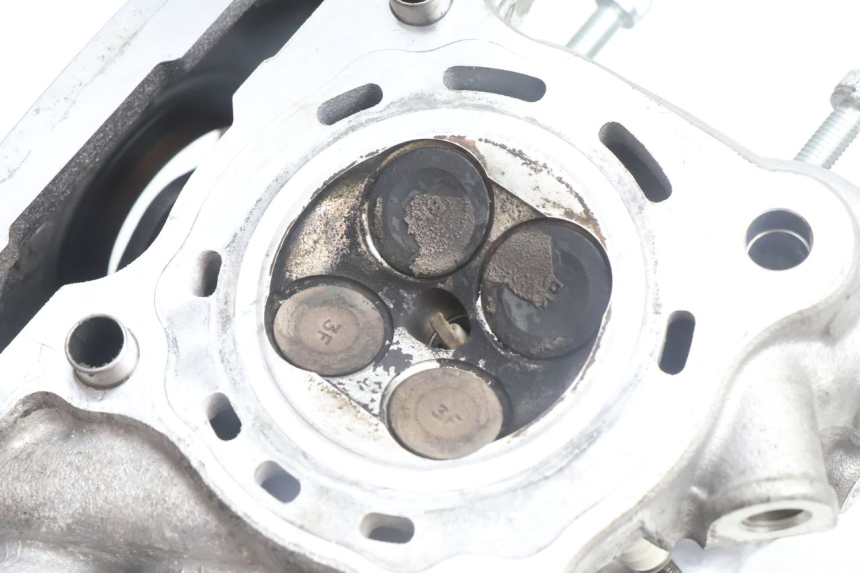 photo de CABEÇOTE YAMAHA N-MAX NMAX 125 (2021 - 2024) - Pontos de fixação