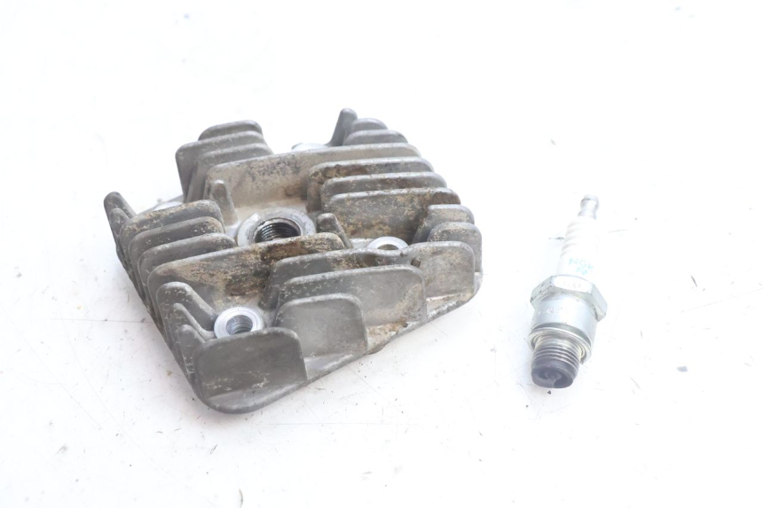 photo de CABEÇOTE YAMAHA NEO'S NEOS 2T 50 (1998 - 2007) - Outro ângulo de visão