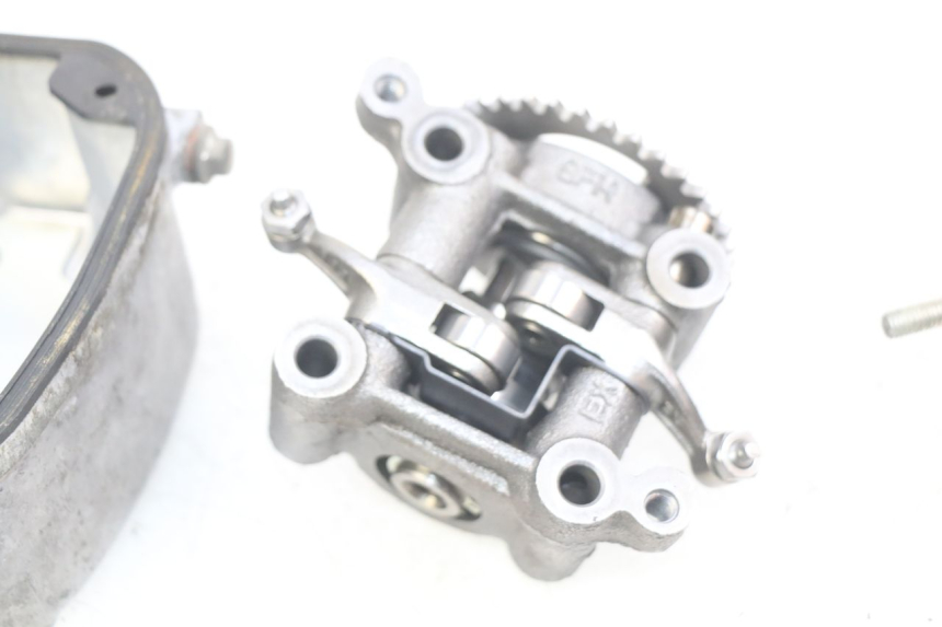 photo de CABEÇOTE HONDA NHX LEAD 110 (2008 - 2010) - Detalhes característicos