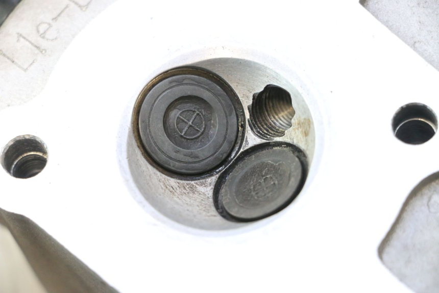 photo de CABEÇOTE JM MOTORS OLDIES 4T 50 (2020 - 2026) - Detalhes característicos