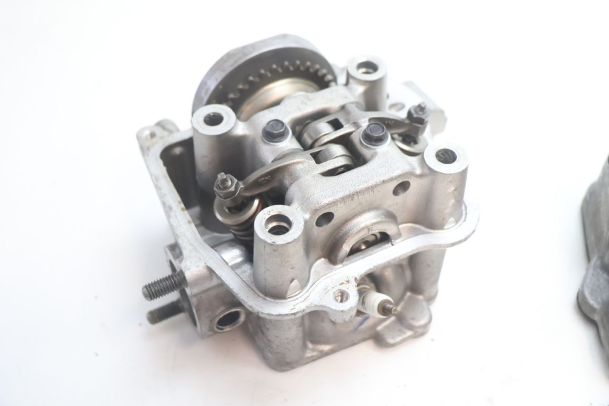 photo de CABEÇOTE HONDA PCX (JF28) 125 (2009 - 2011) - Outro ângulo de visão