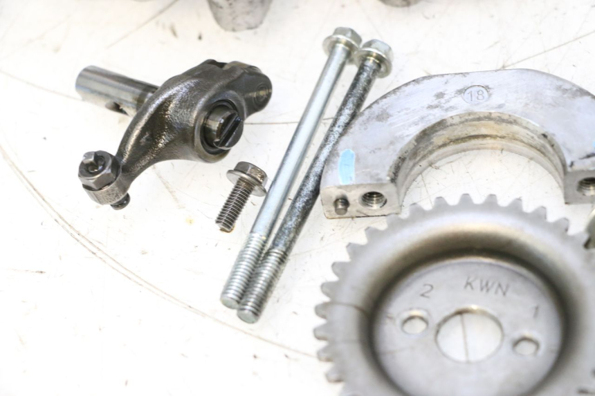 photo de CABEÇOTE HONDA PCX (JF57/JF64) 125 (2014 - 2018) - Pontos de fixação