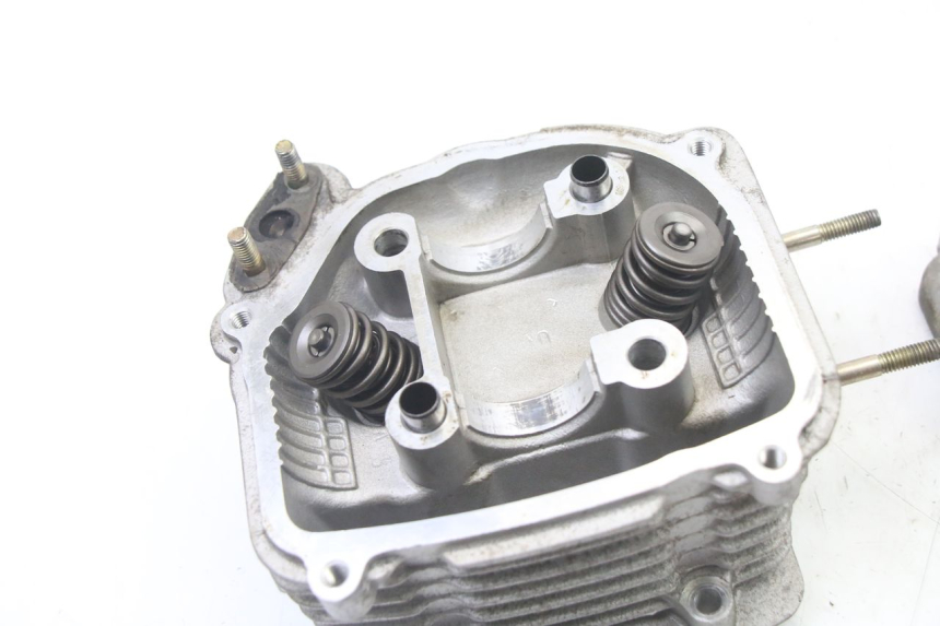 photo de CABEÇOTE PEUGEOT VIVACITY 125 (2010 - 2017) - Pontos de fixação