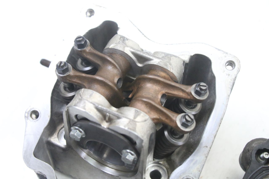 photo de CABEÇOTE PIAGGIO X8 125 (2004 - 2007) - Pontos de fixação