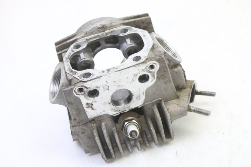 photo de CABEÇOTE APOLLO RFZ 125 - Detalhes característicos