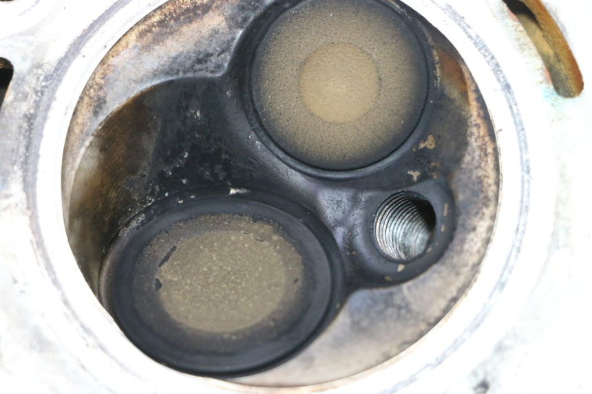 photo de CABEÇOTE PEUGEOT SATELIS COMPRESSOR K15 125 (2006 - 2009) - Vista de perto