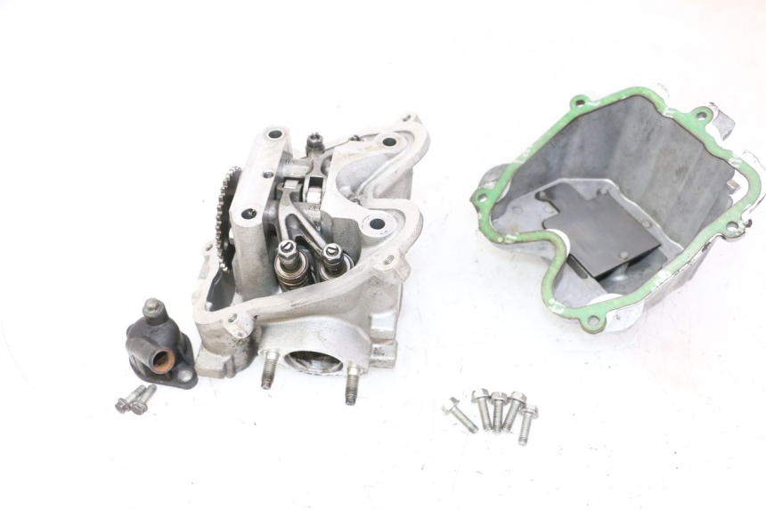 photo de CABEÇOTE PEUGEOT SATELIS 125 (2013 - 2018) - Detalhe da peça
