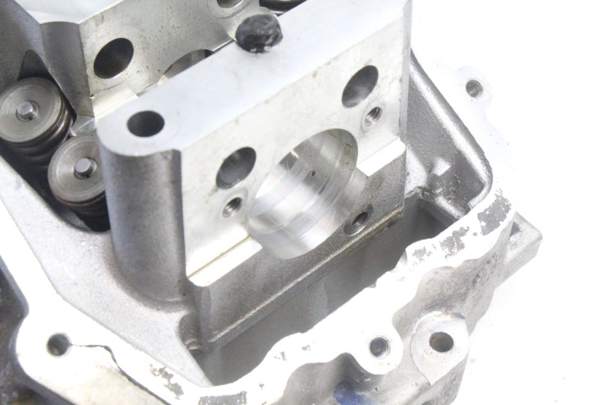 photo de CABEÇOTE PEUGEOT SATELIS 125 (2006 - 2009) - Imagem adicional