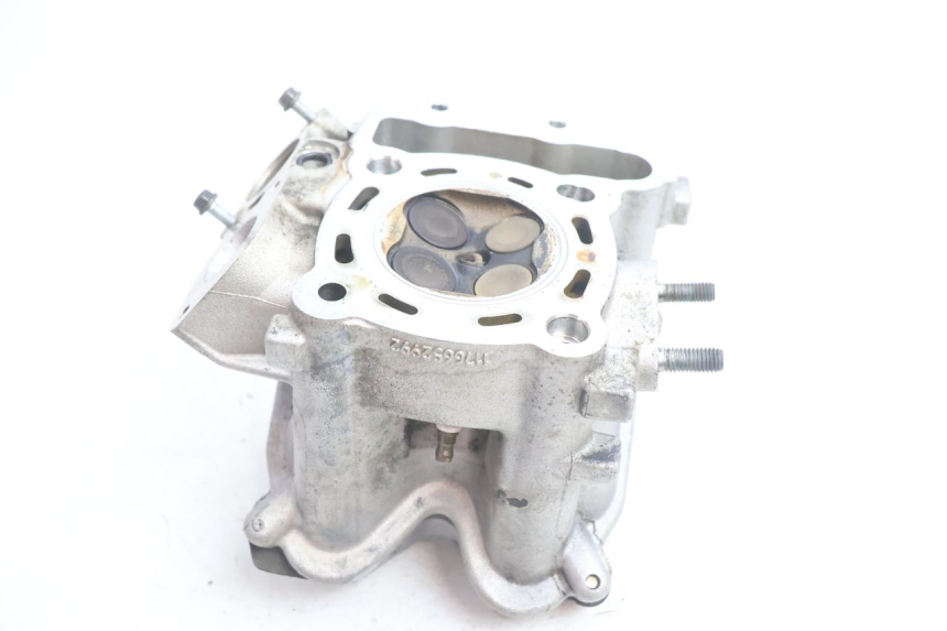 photo de CABEÇOTE PEUGEOT SATELIS 125 (2006 - 2009) - Pontos de fixação