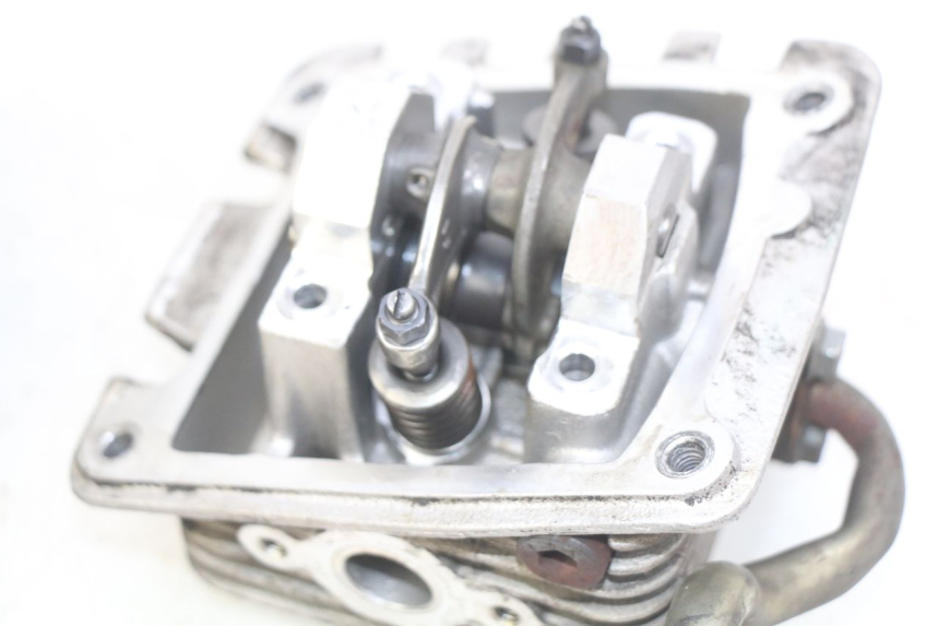 photo de CABEÇOTE APRILIA SCARABEO 100 (2003 - 2012) - Detalhes característicos
