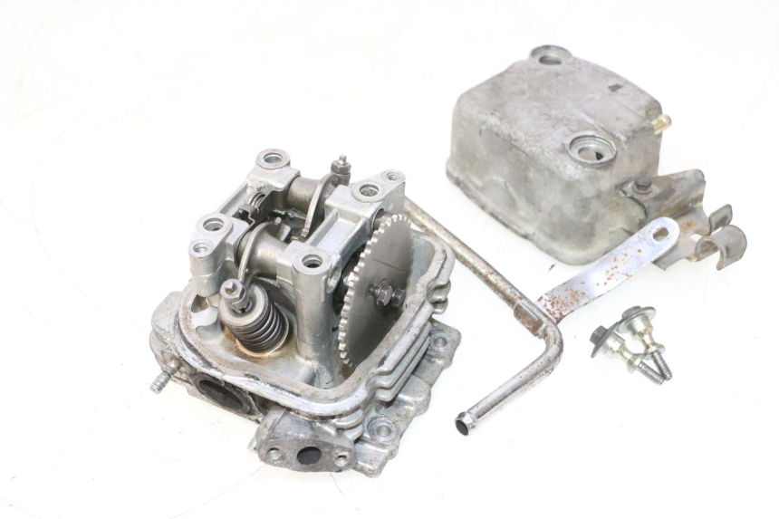 photo de CABEÇOTE HONDA SCV LEAD 100 (2003 - 2007) - Detalhes característicos