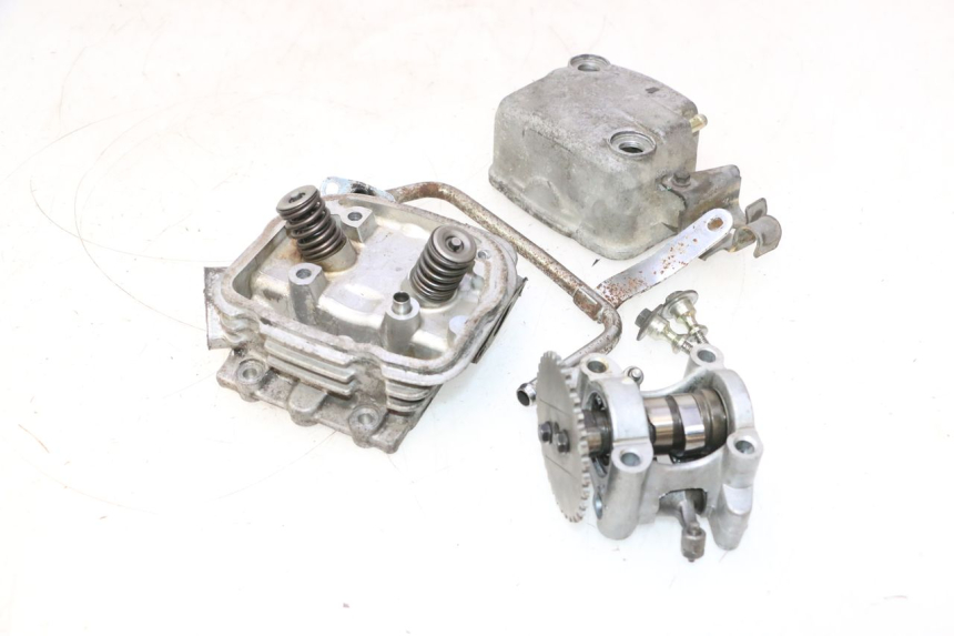 photo de CABEÇOTE HONDA SCV LEAD 100 (2003 - 2007) - Inspeção visual