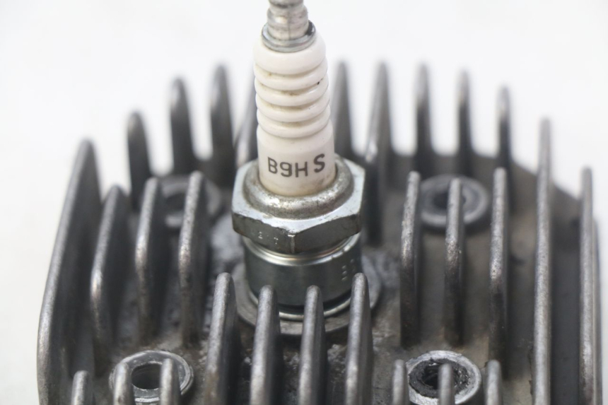 photo de CABEÇOTE YAMAHA SLIDER NAKED 50 (2004 - 2018) - Detalhe da peça