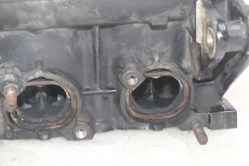 photo de CABEÇOTE TRIUMPH SPRINT ST 955 (1999 - 2001) - Vista de perto