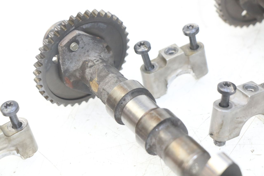 photo de CABEÇOTE TRIUMPH SPRINT ST 955 (1999 - 2001) - Outro ângulo de visão