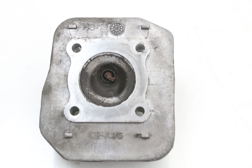 photo de CABEÇOTE PEUGEOT STREETZONE 2T 50 (2014 - 2019) - Pontos de fixação
