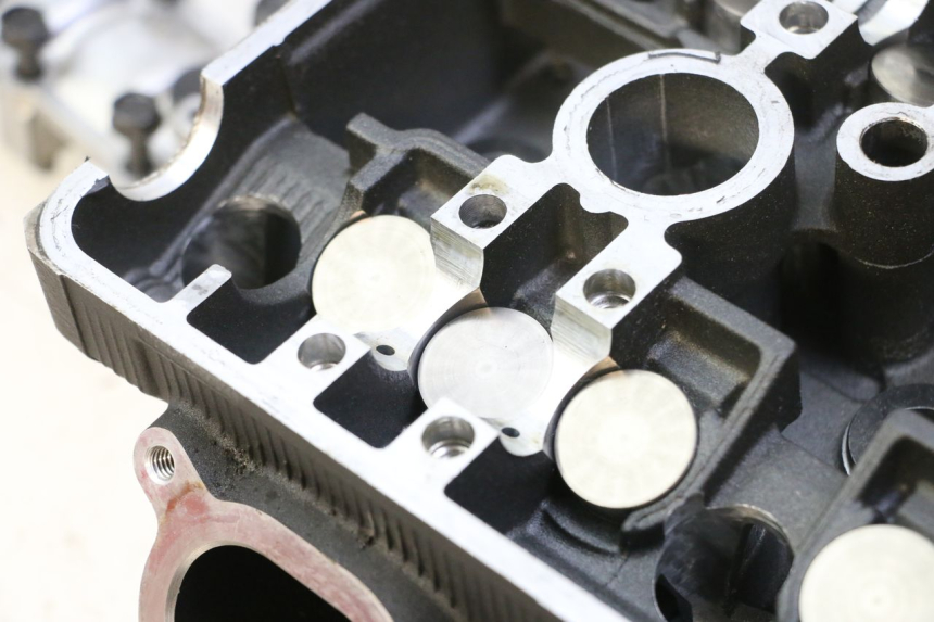 photo de CABEÇOTE YAMAHA TDM ABS 900 (2002 - 2014) - Vista de perfil