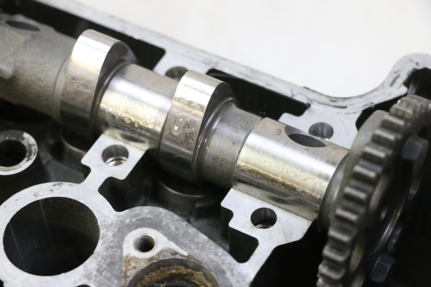 photo de CABEÇOTE YAMAHA TDM ABS 900 (2002 - 2014) - Zoom do estado de desgaste