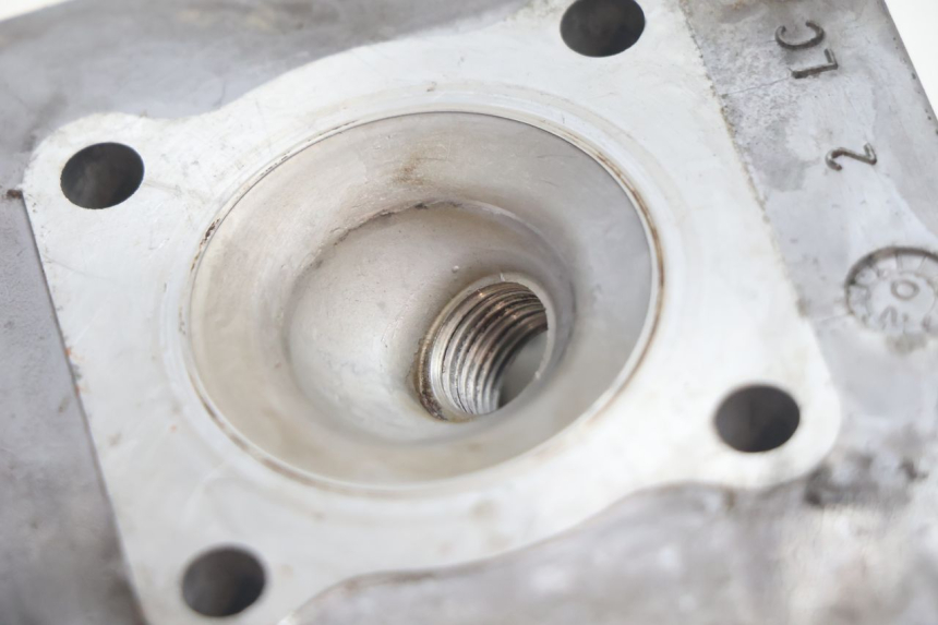 photo de CABEÇOTE PEUGEOT TREKKER 50 (1995 - 2004) - Vista geral