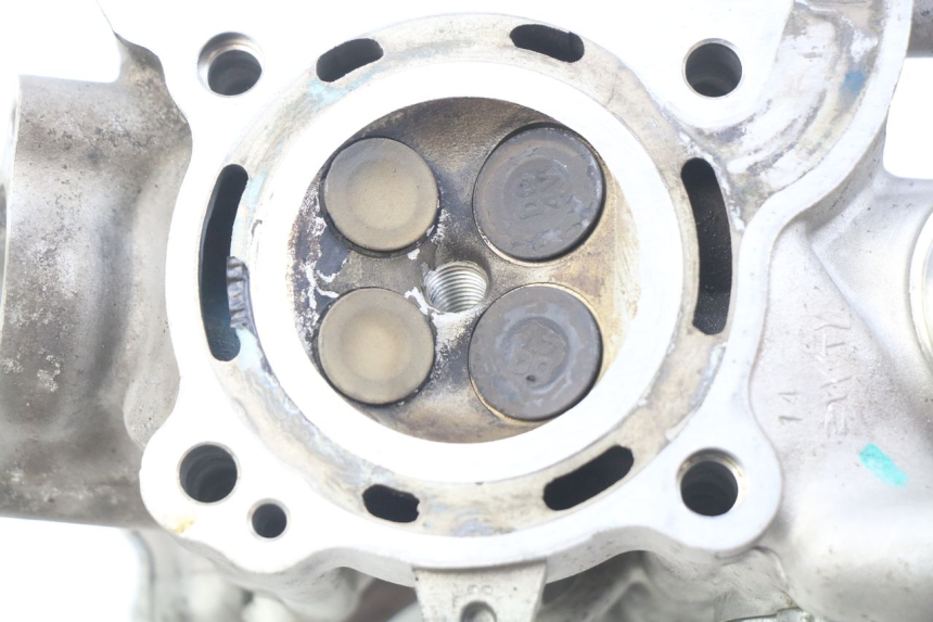 photo de CABEÇOTE PIAGGIO VESPA GTS IGET ABS 125 (2017 - 2023) - Outro ângulo de visão