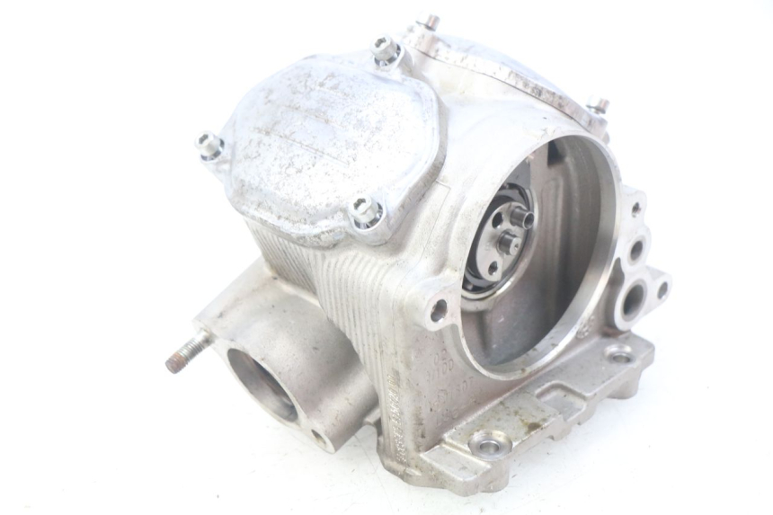 photo de CABEÇOTE PIAGGIO VESPA GTS IGET ABS 125 (2017 - 2023) - Pontos de fixação