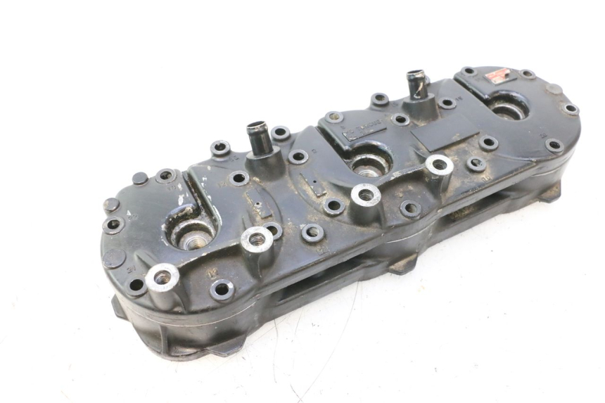photo de CABEÇOTE YAMAHA WAVE RUNNER GP R 1200 (2000 - 2003) - Detalhes característicos