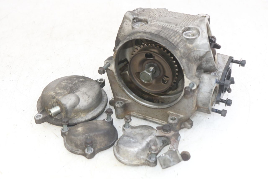 photo de CABEÇOTE YAMAHA X-MAX XMAX 250 (2006 - 2009) - Detalhes característicos