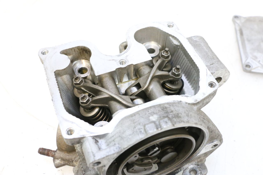 photo de CABEÇOTE YAMAHA X-MAX XMAX 125 (2010 - 2013) - Pontos de fixação