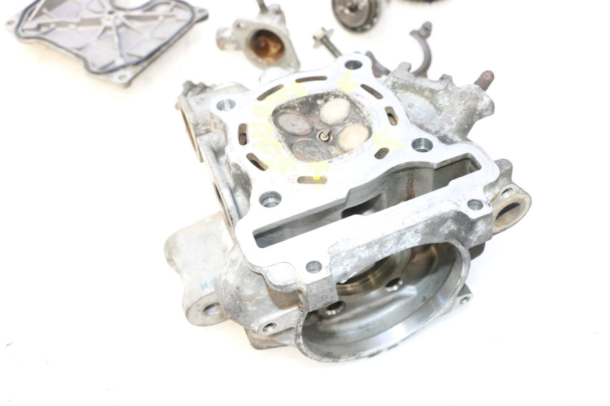 photo de CABEÇOTE YAMAHA XMAX X-MAX 125 (2006 - 2009) - Outro ângulo de visão