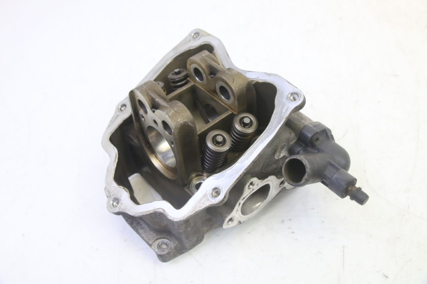 photo de CABEÇOTE PIAGGIO XEVO - X EVO 125 (2007 - 2017) - Detalhes característicos