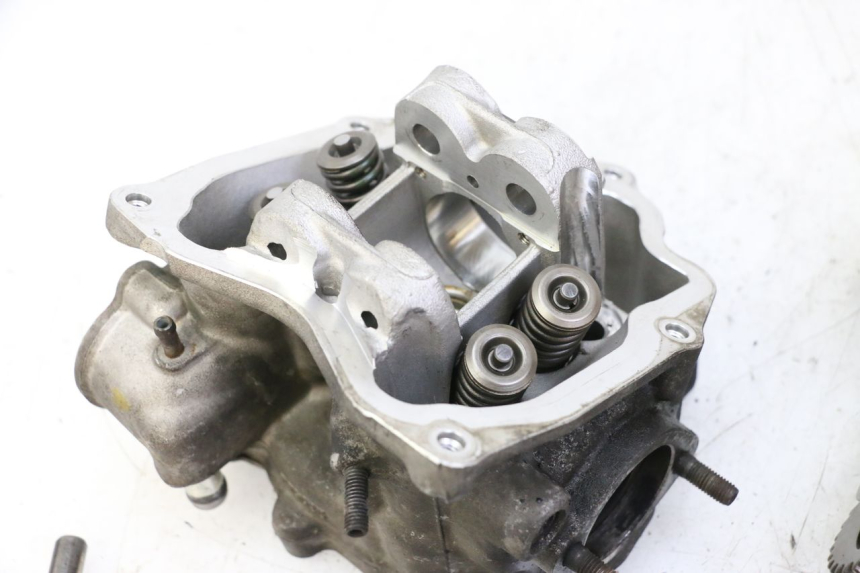 photo de CABEÇOTE PIAGGIO XEVO - X EVO 125 (2007 - 2017) - Vista de perto
