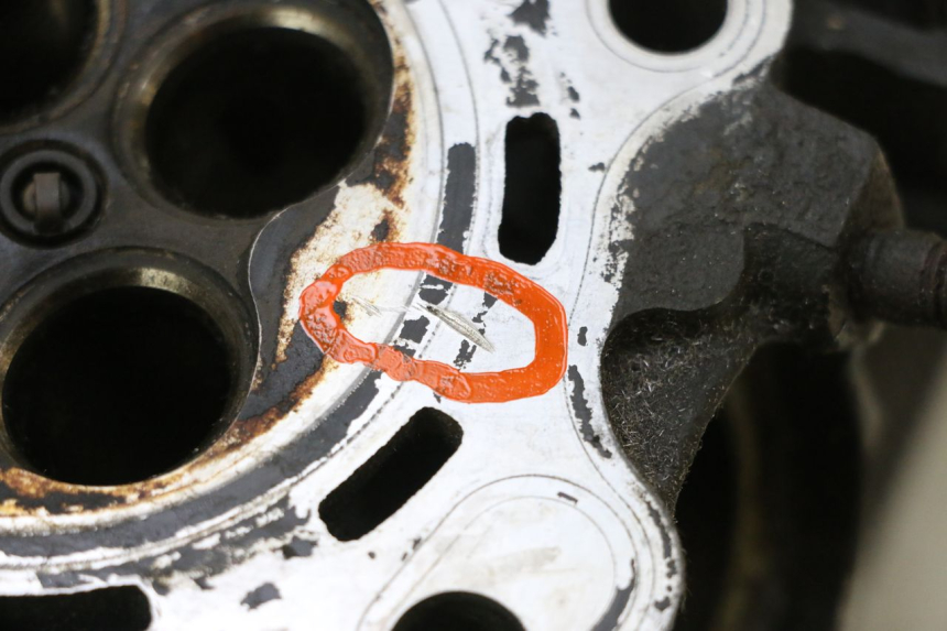 photo de CABEÇOTE YAMAHA XJ6 ABS 600 (2008 - 2016) - Pontos de fixação