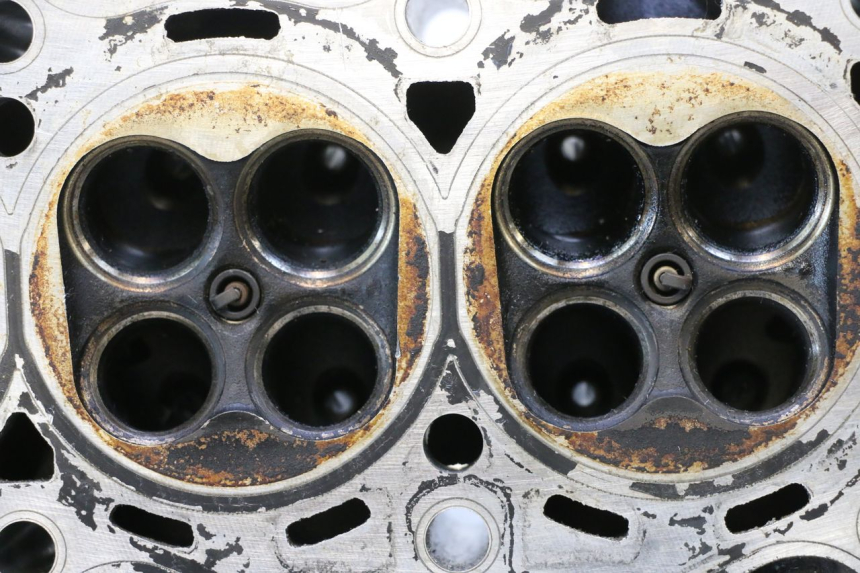 photo de CABEÇOTE YAMAHA XJ6 ABS 600 (2008 - 2016) - Peça verificada
