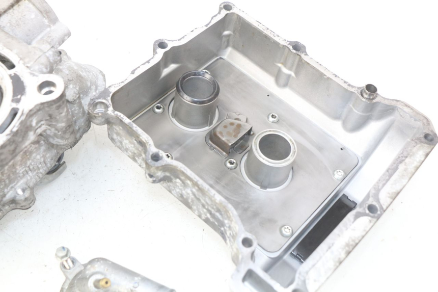 photo de CABEÇOTE YAMAHA XP T-MAX TMAX ABS 530 (2012 - 2015) - Vista de perto