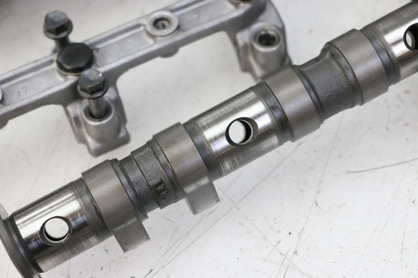 photo de CABEÇOTE YAMAHA FZS FAZER 600 (2001 - 2003) - Detalhe da peça
