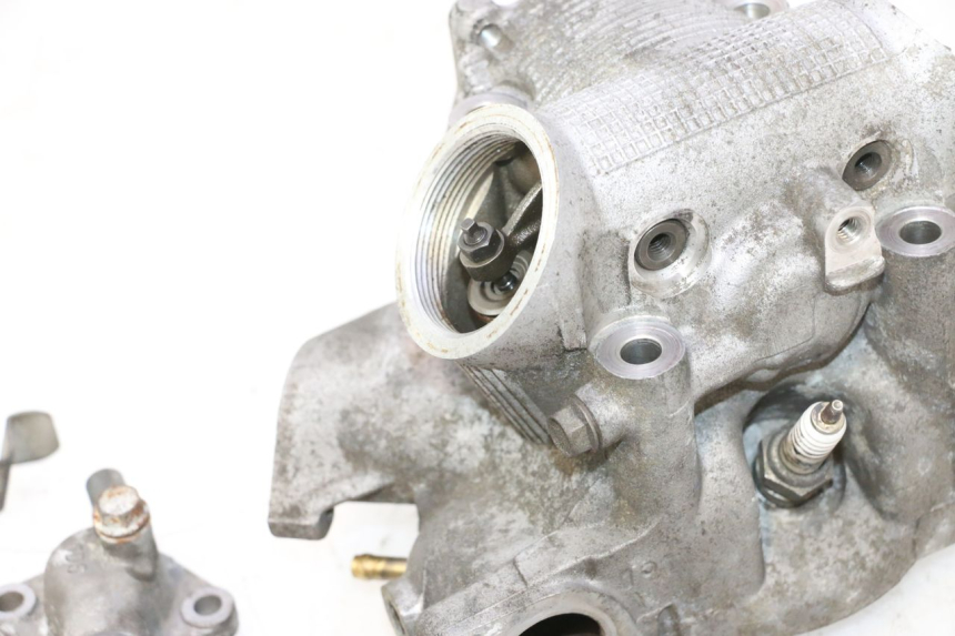 photo de CABEÇOTE YAMAHA YP MAJESTY 125 (2002 - 2006) - Pontos de fixação