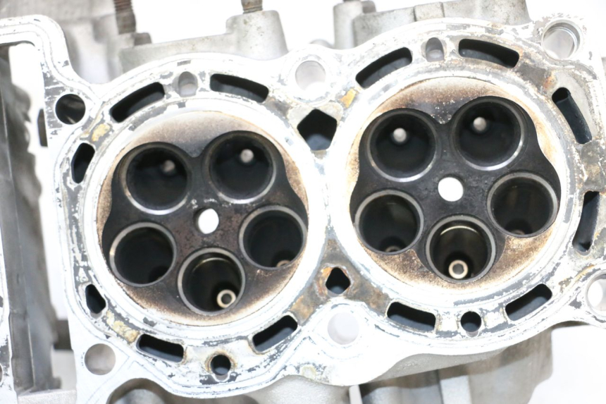 photo de CULATAS YAMAHA YZF R GENESIS 750 (1993 - 1998) - Ampliação técnica